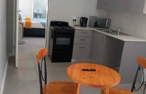 Salt River Bed & Breakfast | Neo & Ruks Guest House Salt River
