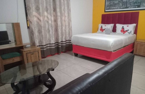 Parow Bed & Breakfast | neo & Ruks Guest House