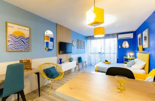 Costieres Apartment | Neon Oasis - Parking - Terrasse - Wifi -