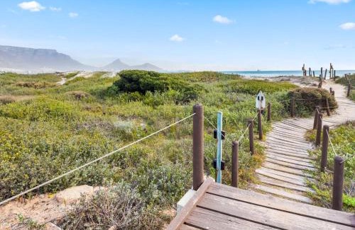 Lagoon Beach Apartment | Neptune Isle 9 by Host Agents