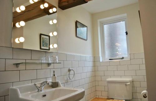Picklescott House | Nest Holiday Hideaway Wren Cottage Stunning Area!