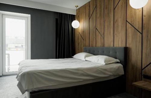 Old Town Apartment | Nest Inn Mirror Apartment