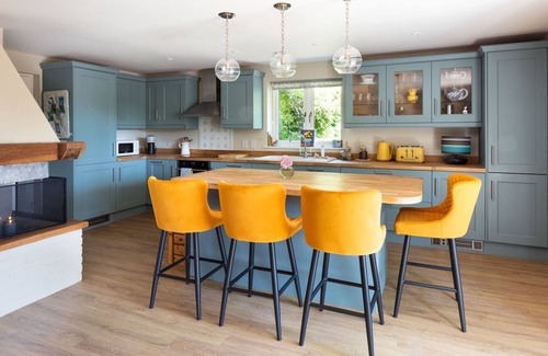 Pulborough Other | Nest Stay - Two Luxurious Properties Rented Together