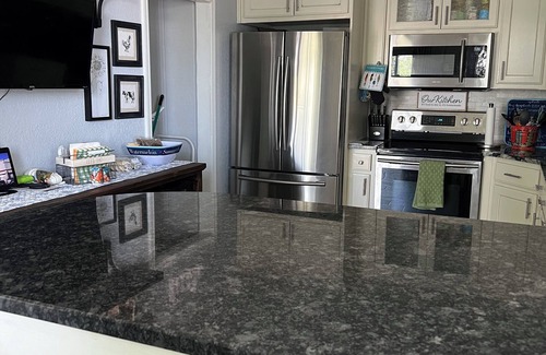 Piney House | Nestled at the bottom of the Ouachita Mountains, lake front living