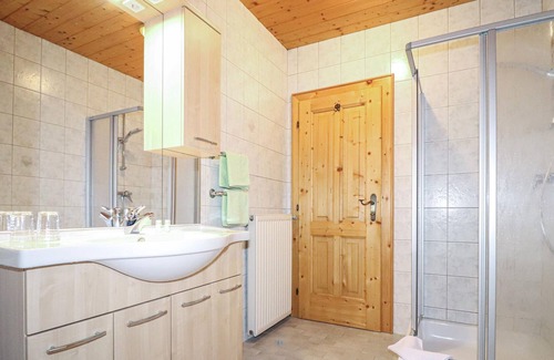 Kliening Apartment | Nestled in a landscape of forests, alpine meadows and mountains, these two vacation apartments (AKA1