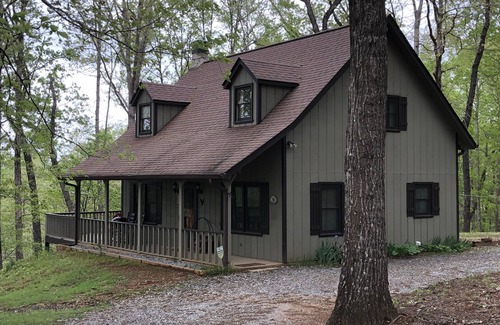 Demorest Cabin | Nestled in the Northeast Georgia Mountains.