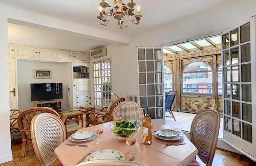Nice City Centre Apartment | Nestor&Jeeves - BEACH COTTAGE TERRACE - Central - Very close sea - Top floor