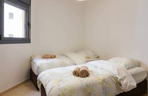 Netanya Apartment | Netanya Family Apartment with Balcony by FeelHome