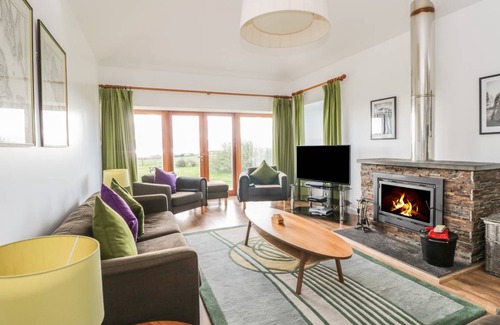 Rothesay Cottage | Nether Stravannan North