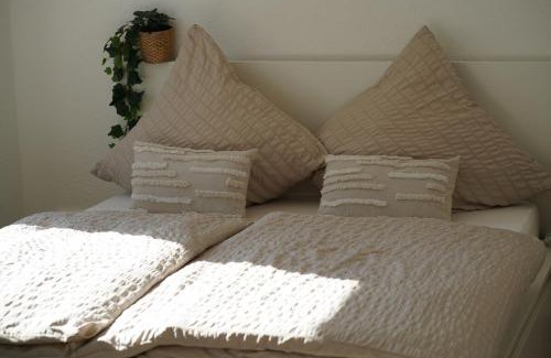 Wuppertal Apartment | NEU - Nähe DUS, CGN und WUPPERTAL HBF