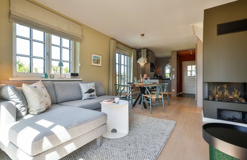 Tinnum House | Neubau Hausteil mit Garten und Zwei Terrassen in Salzwiesenlage von Tinnum