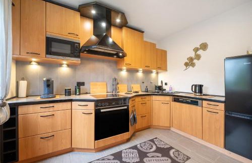 Neunkirchen Apartment | Neue 4 Zi Küche Bad Parknähe