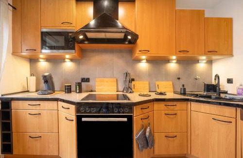 Neunkirchen Apartment | Neue 4 Zi Küche Bad Parknähe