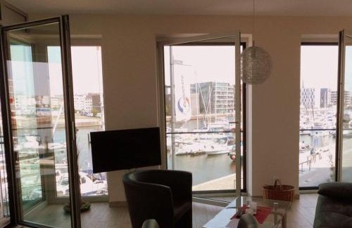 Mitte-Sud House | Neuer Hafen - 180° unverbauter Traumblick
