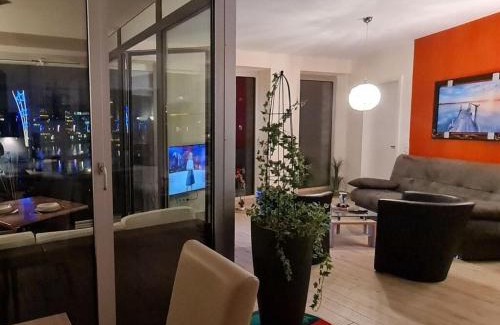 Mitte-Sud House | Neuer Hafen - 180° unverbauter Traumblick