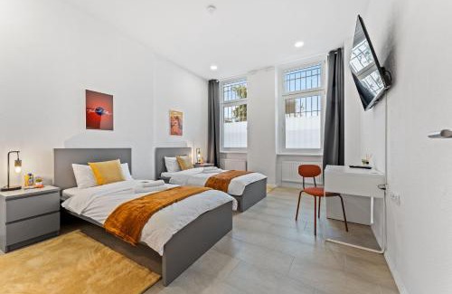 Schoeneberg Apartment | Neues zentrales Apartment,10 Betten,vollmöbliert, Wifi
