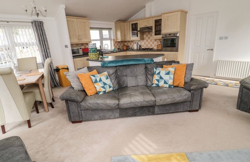 Swarland Cottage | NEVAEH LODGE, pet friendly, with a garden in Swarland