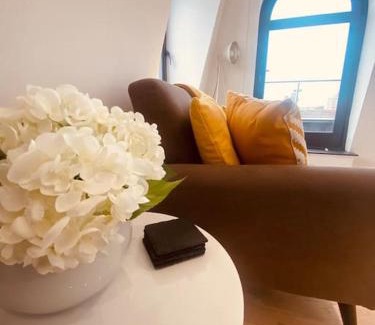Hackney Apartment | New 1 Bed City flat with terrace