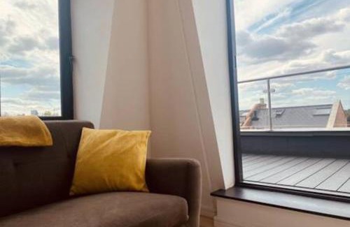 Hackney Apartment | New 1 Bed City flat with terrace