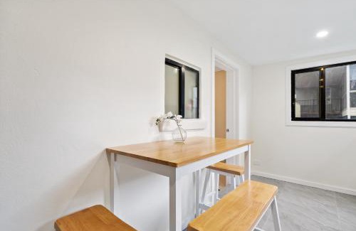 Oatlands House | New 1-bedroom house with free parking