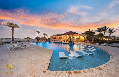 Gold Coast Apartment | New 1 Min To Beach, Resort Style Amenities, Bbq