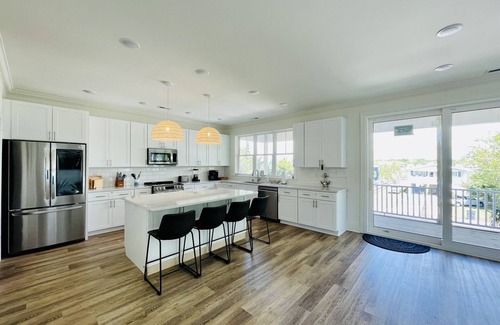 Murrells Inlet House | NEW| 100 steps to beach| Private Pool! Luxury Home| Near Pier