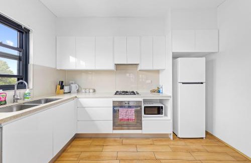Campsie Apartment | NEW 2 Bedroom APT in Heart of Campsie