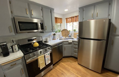 Arrowhead Villas Cottage | NEW! 2 Bedroom Cozy Cottage in the Trees Sleeps 6