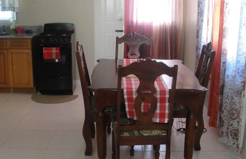 Runaway Bay Boat Rental | New 2 Bedrooms - 2 1/2 bathroom Townhouse