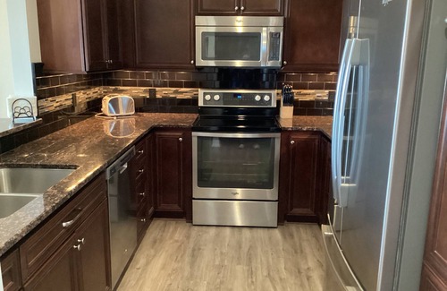 Geneva Condo | NEW 2-BR/2BA Lakefront Condo with private beach/indoor pool-rent 3/4th free