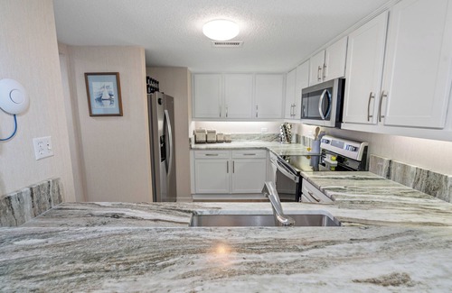 Briarcliffe Acres Condo | New 2025! Beautifully Decorated, Remodeled Kitchen & Baths, King/Queen/Queen!