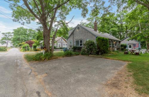 Barnstable House | NeW 2025 - Locust Lodge - Private Beach