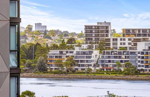 Wentworth Point Apartment | New 2B family gateway WWP