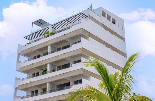 Manzanillo Apartment | NEW 2BR Apartment, Rooftop. Infinity BayView Pool