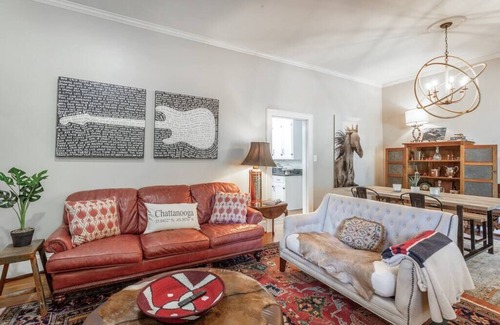 Flintstone House | NEW 3 Bedroom Cottage | Sleeps 6