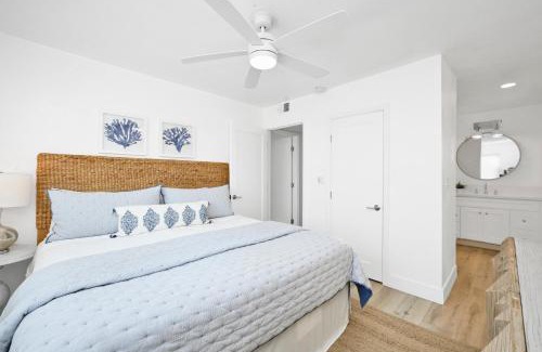 Balboa Peninsula House | NEW - 3 Bedroom near the Balboa Pier and Fun Zone with AC