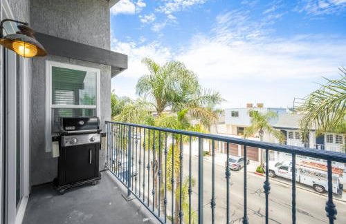 Balboa Peninsula House | NEW - 3 Bedroom near the Balboa Pier and Fun Zone with AC