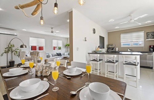Calbas Plaza Residences House | NEW 3BR 2BA Modern & Clean Calbas Villa with Pool