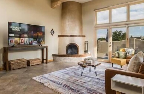 Sandia Heights South House | ❤️New 3BR Adobe House in ABQ w/ Pool Table