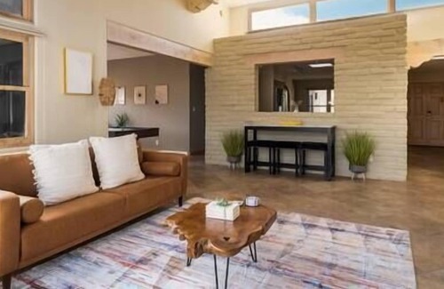 Sandia Heights South House | ❤️New 3BR Adobe House in ABQ w/ Pool Table