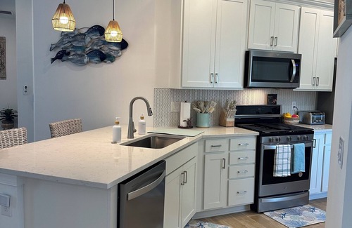 Englewood Villa | NEW 3BR Home with Pool, Hot Tub, Cafe, Minutes to Venice and Englewood Beaches
