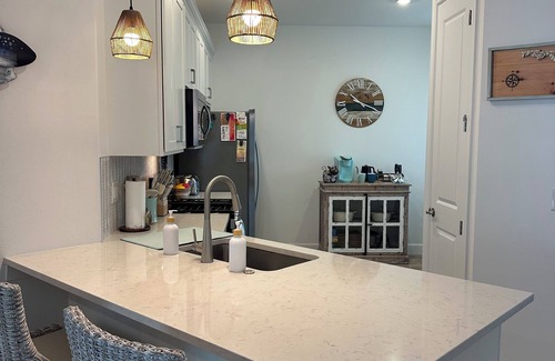 Englewood Villa | NEW 3BR Home with Pool, Hot Tub, Cafe, Minutes to Venice and Englewood Beaches