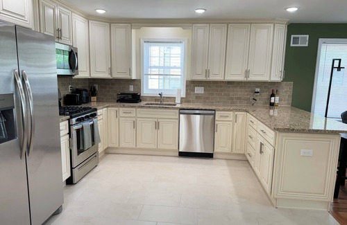 Newark House | NEW! 3BR Modern & Comfy Newark Unit