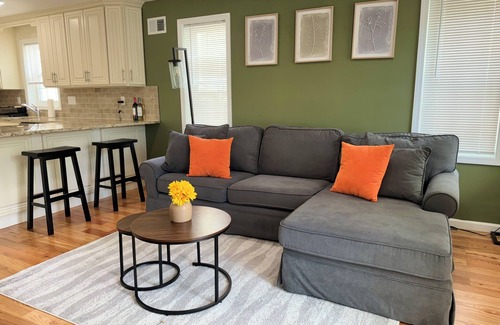 Newark House | NEW! 3BR Modern & Comfy Newark Unit