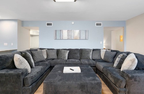 La Paz At Desert Springs House | NEW! 4 bd with 2 masters, private pool in the heart of Scottsdale!
