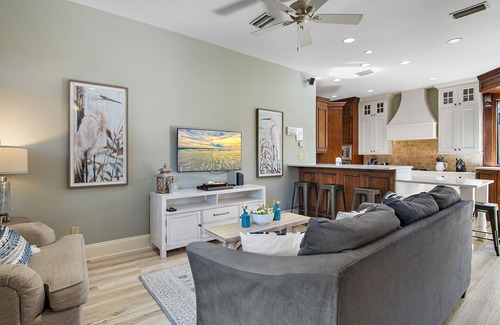 St. Tropez House | ~ New ~ 4Br/3.5Ba ~ Luxury Home ~ 5 Minute Walk to beach