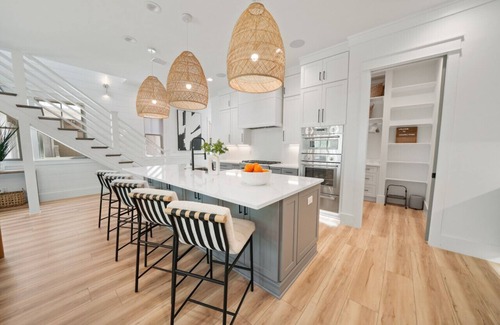 Lakeside at Blue Mountain Beach House | New 4BR Home w Bikes & Golf Cart in Blue Mnt. Experience Luxury at Coastal Pines