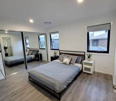 Rouse Hill House | New 5 bedroom house in Rousehill