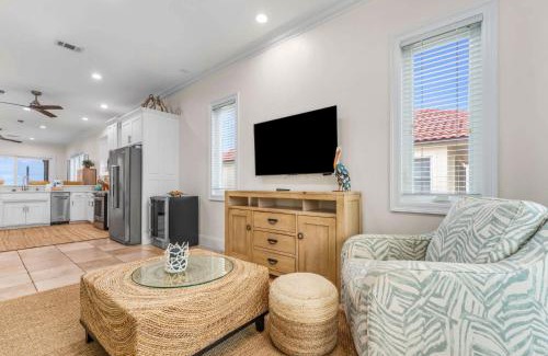 East End House | New 5 Bedroom Pet Friendly Elevator On Island Time