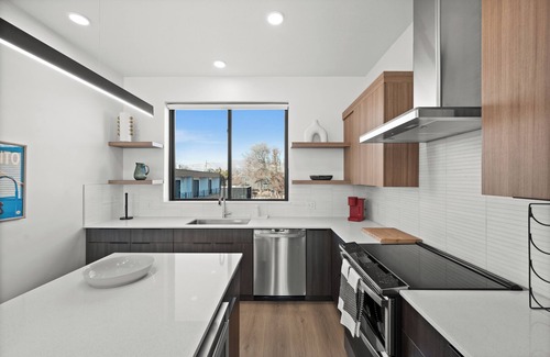 East Central House | NEW 9th and 9th